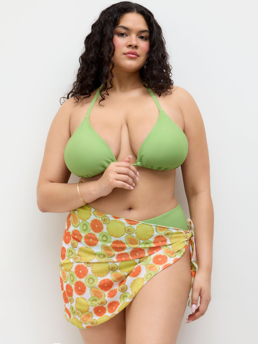 V-neck Knotted Halter Full Coverage Bikini Set With Fruit Sarong Curve & Plus