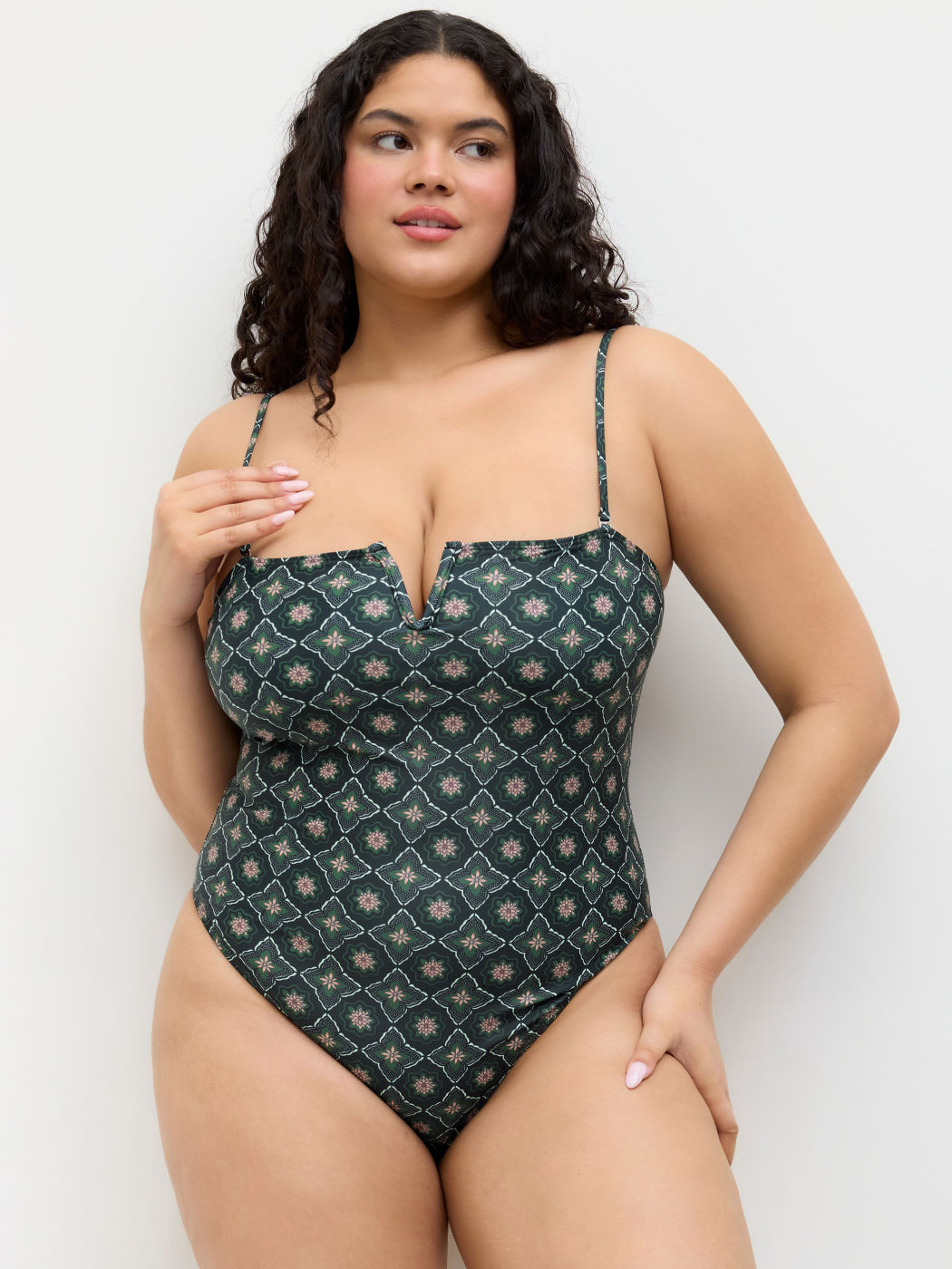 Formgebendes Blumenmuster V-Schnitt Badeanzug mit Bojen Kurve & Plus