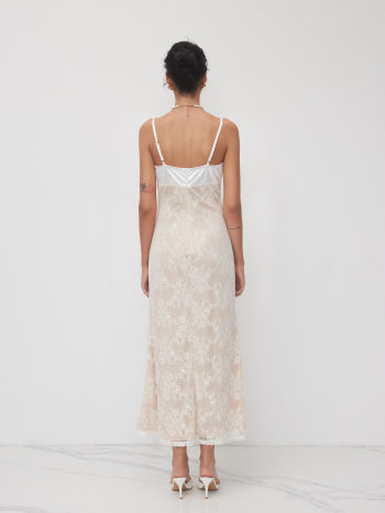 Lace Sweetheart Neck Floral Patched Cami Maxi Dress