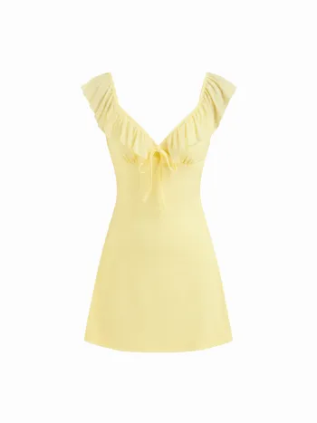 Mini-Kleid mit Herzausschnitt, Rüschen und Schleife