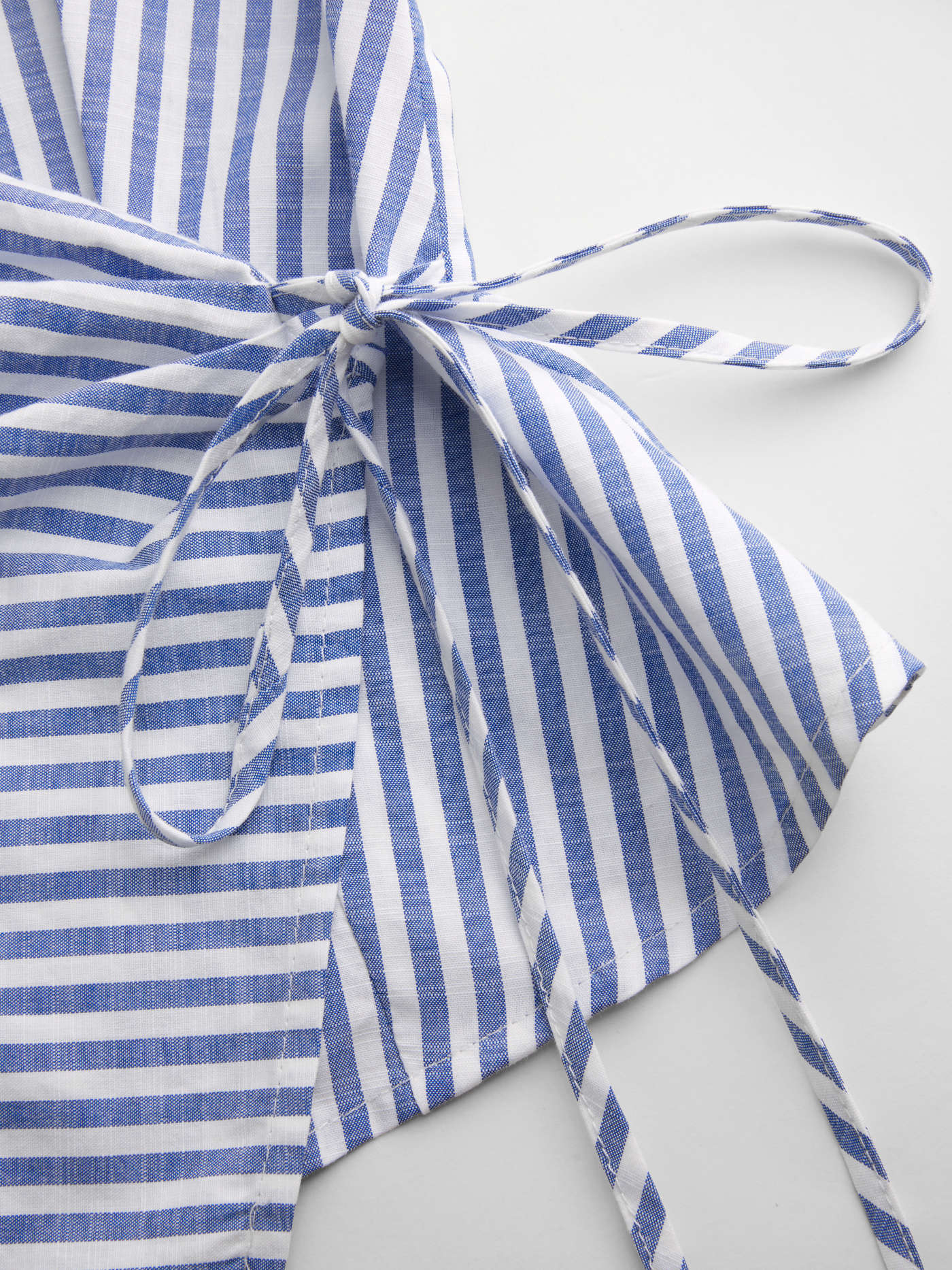 Cotton-blend Collar Stripe Knotted Shirt