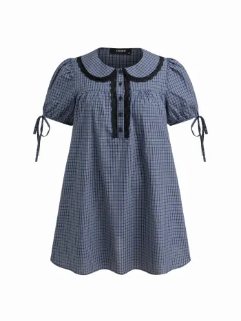 100% Baumwolle Peter-Pan-Kragen Karo Spitzeverzierter Ballonärmel Knopfmini-Kleid Kurve & Plus