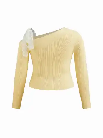 Top asimmetrico in maglia con pizzo, nodo e maniche lunghe Curve & Plus