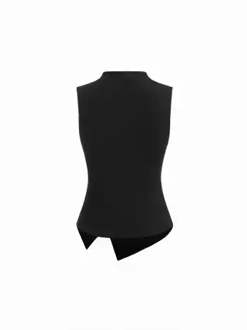 Top con collo alla coreana, dettaglio in metallo, cut-out, arricciatura e spacco