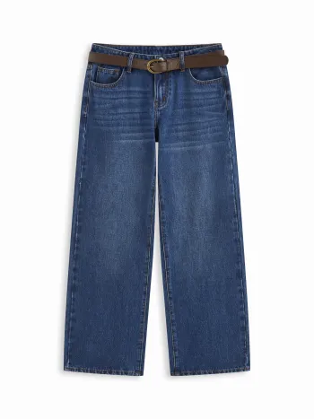 Tief sitzende, gerade Jeans mit Gürtel aus Denim
