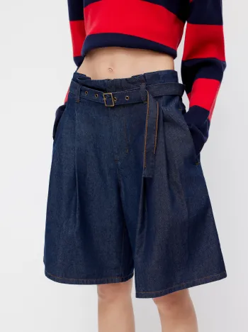 Jeans Bermuda-Short mit Mittelbund und Plissee und Gürtel