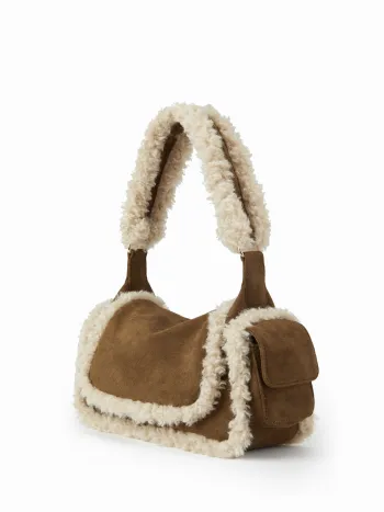 BORSA A SPALLA CON BORDO IN ECO-PELLICCIA
