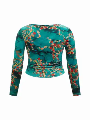Top curvo e plus size in velluto con barchetta, fiori arricciati e maniche lunghe