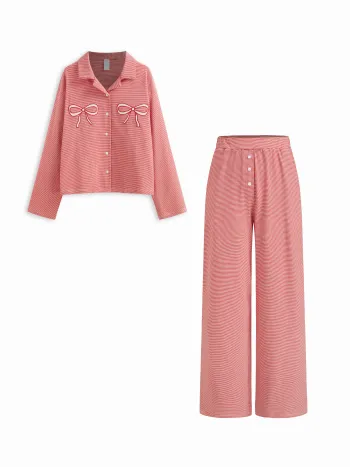 Set loungewear con top grafico con fiocco e righe sul colletto in misto cotone e pantaloni da casa a gamba dritta a vita media