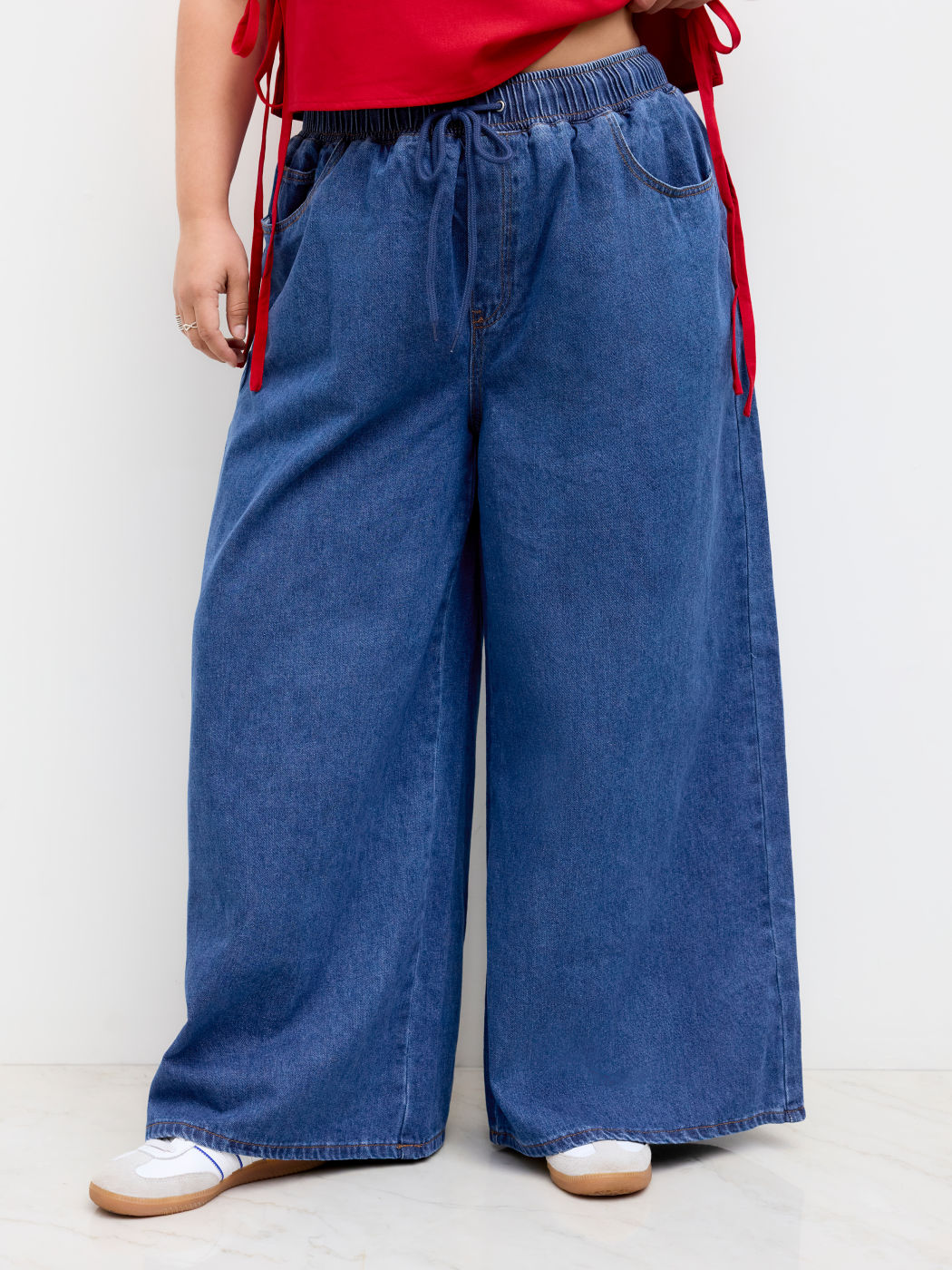Jeans in denim a gamba larga con coulisse a vita media Curve & Plus