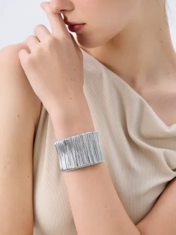 Geschichtetes Überkreuztes Offenes Armband