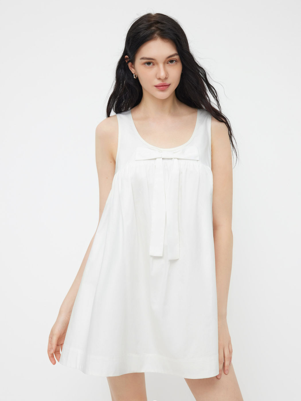 Baumwoll-U-Halsbogen Mini-Kleid mit Schleife