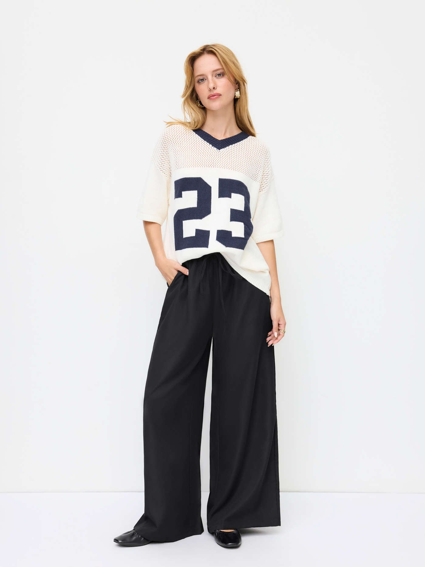 Cotton-blend Mid Rise Solid Elastic Waist Pocket Straight Leg Pants