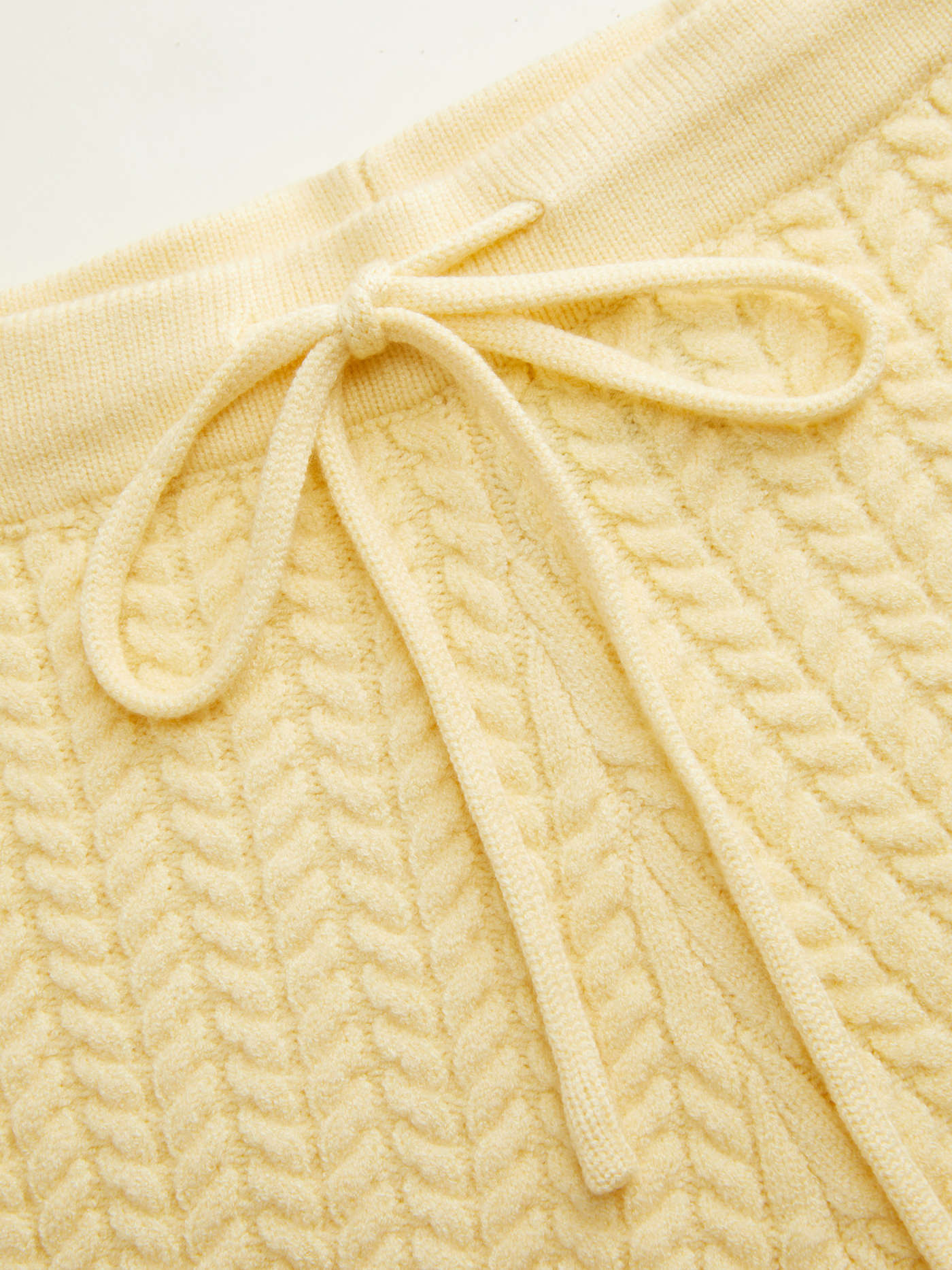 Cable Knit Mid Rise Drawstring Legging Micro Shorts