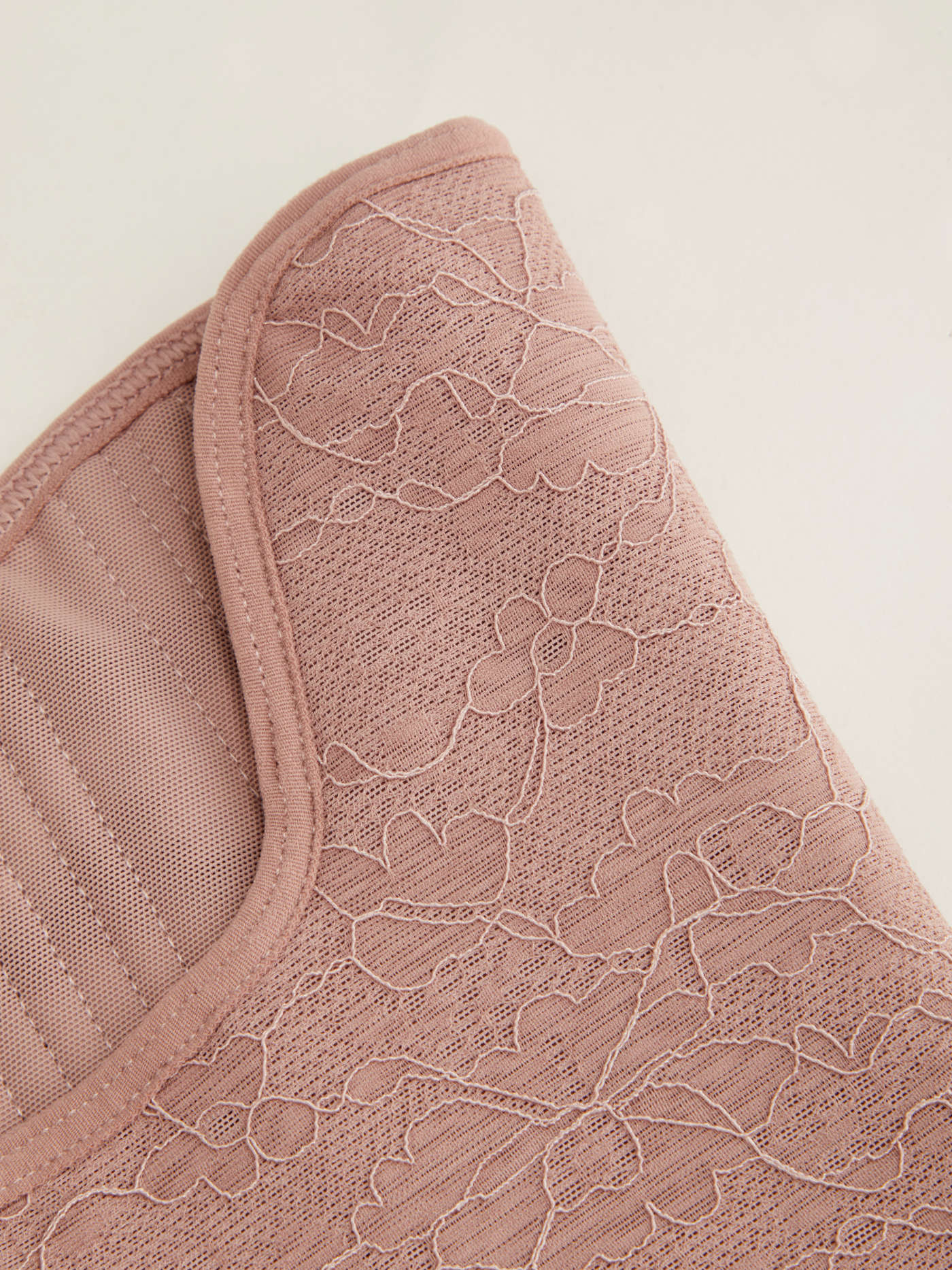 Lace Asymmetrical Hem Tummy Control Corset Shapewear