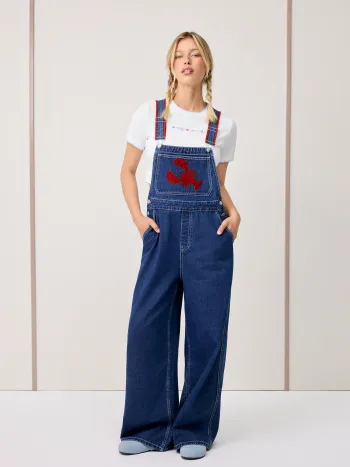 Denim-Hosenoverall mit Hummer-Applikation und kontrastierendem Binding