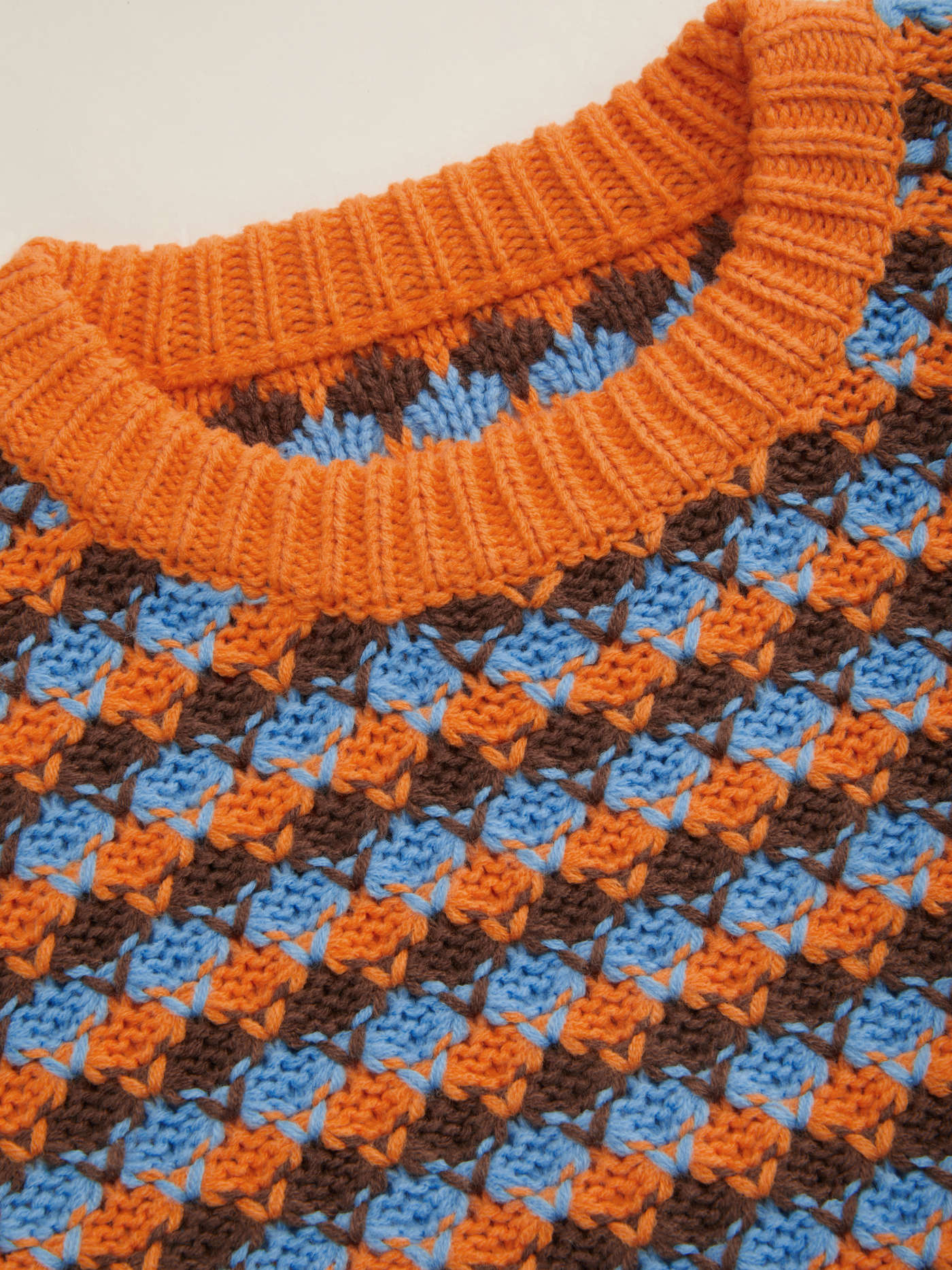 Knit Geometric Contrasting Binding Oversized Top