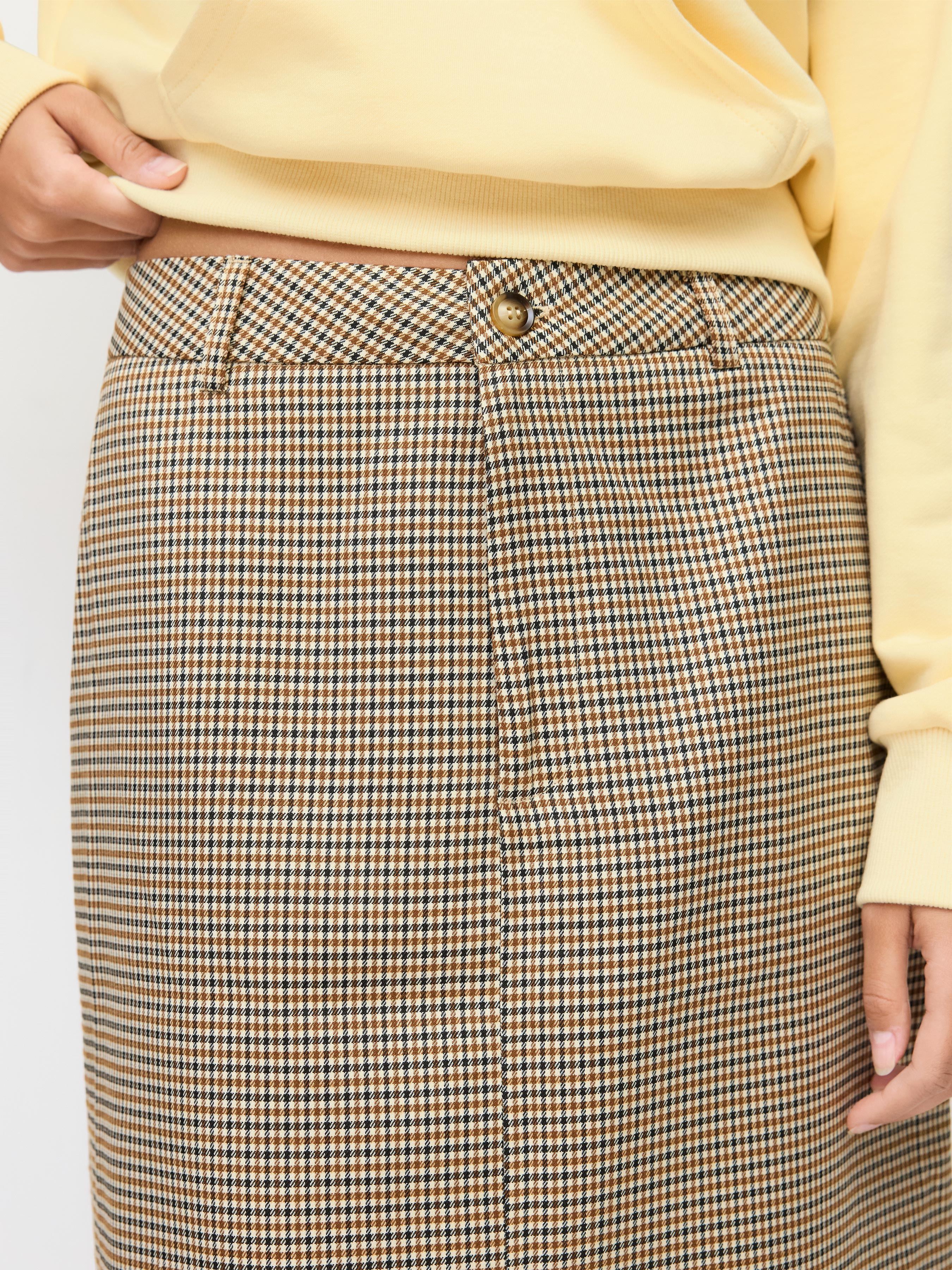 Houndstooth Mid Rise Split Maxi Skirt