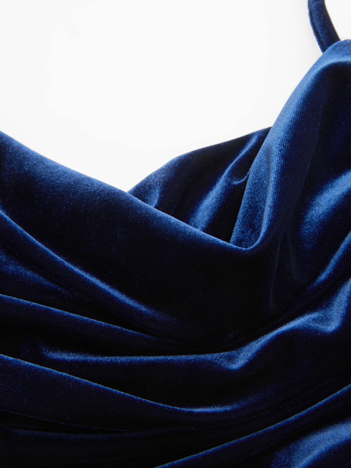 Robe longue en camisole côtelé avec col en halte - gorge en velours et foulard