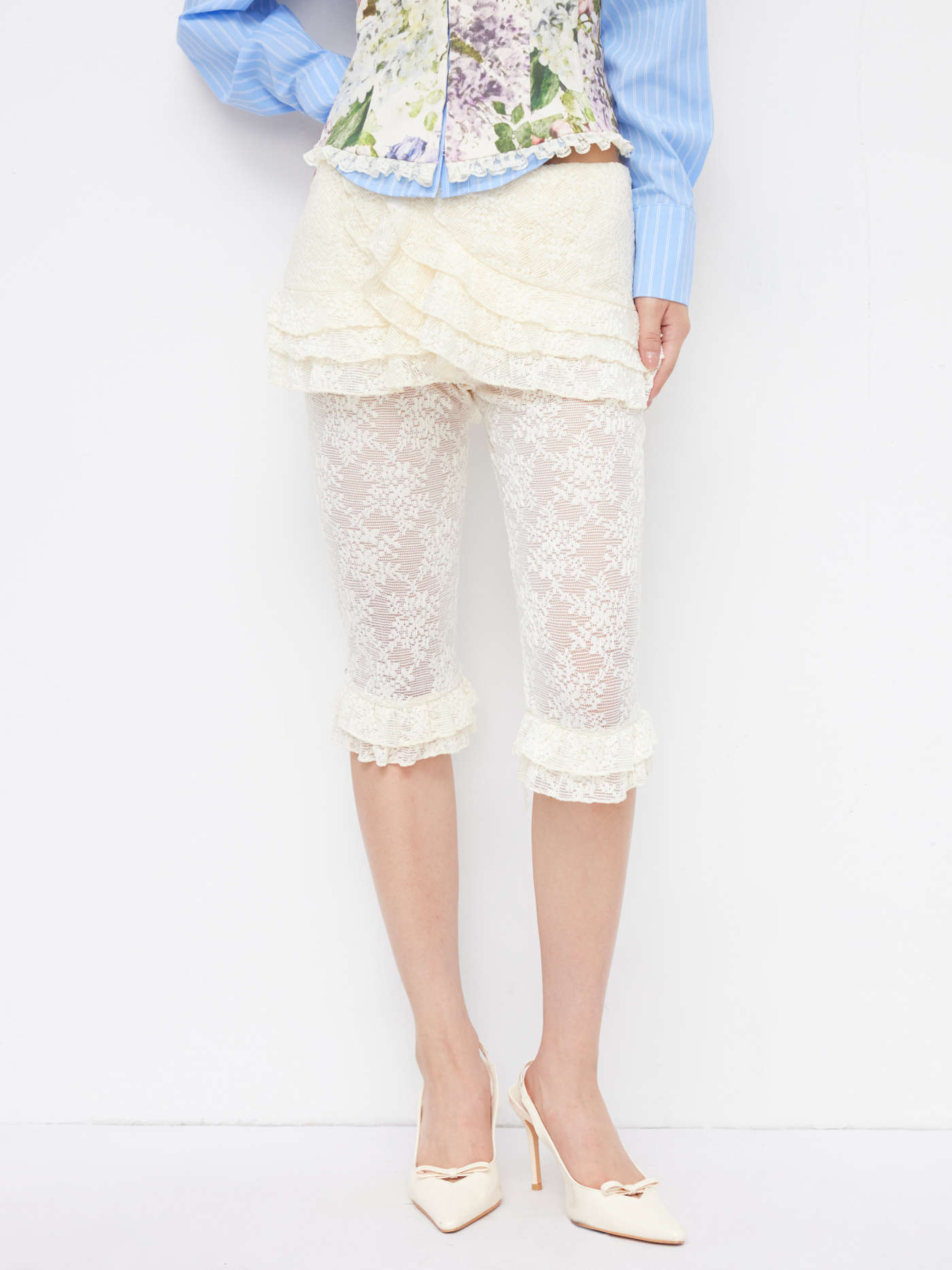 Lace Low Rise Layered Ruffle Hem Bermuda Leggings