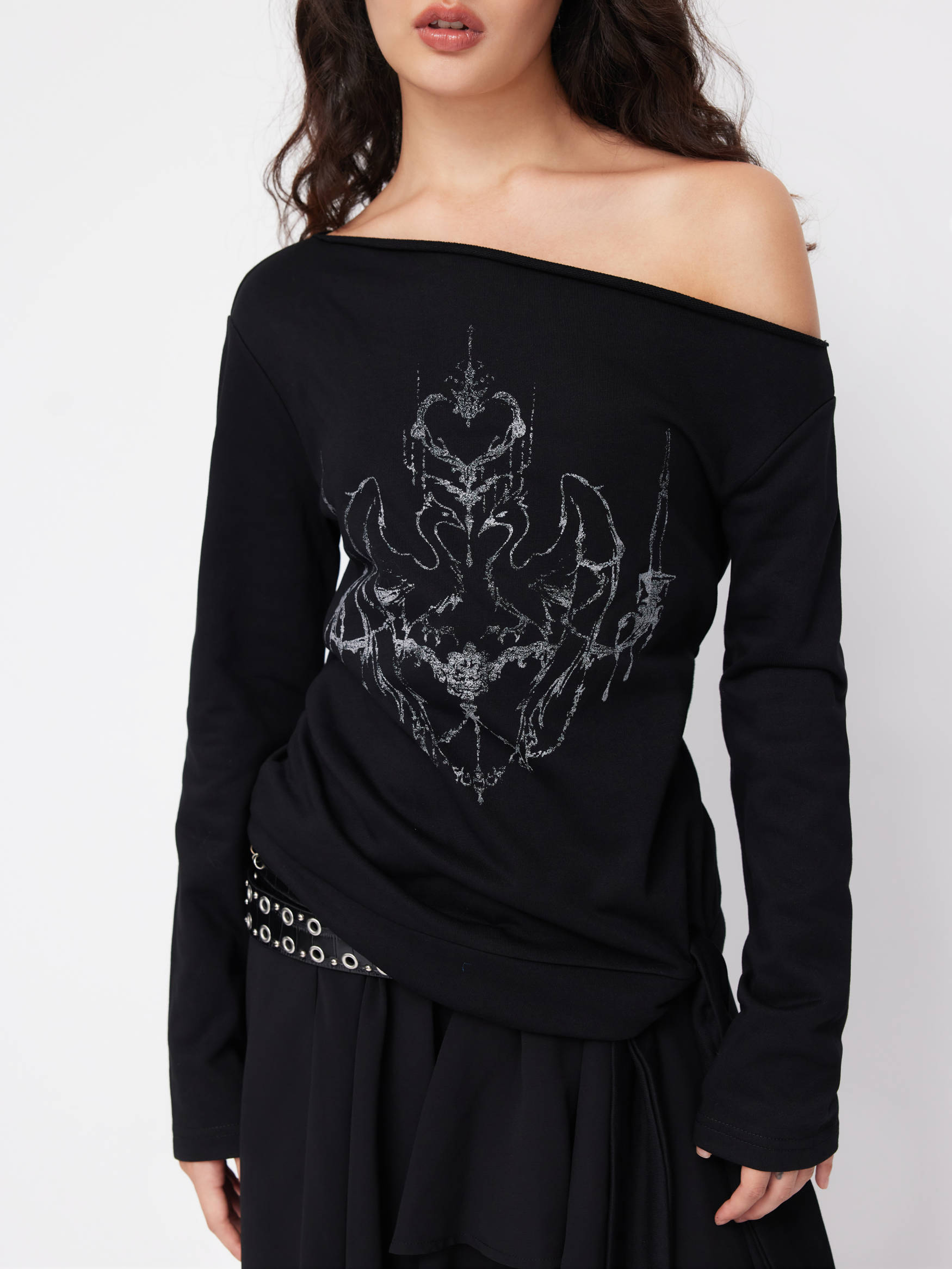 Cotton-blend Abstract Graphic Asymmetrical Neck Long Sleeve Tie Side Oversized Tee