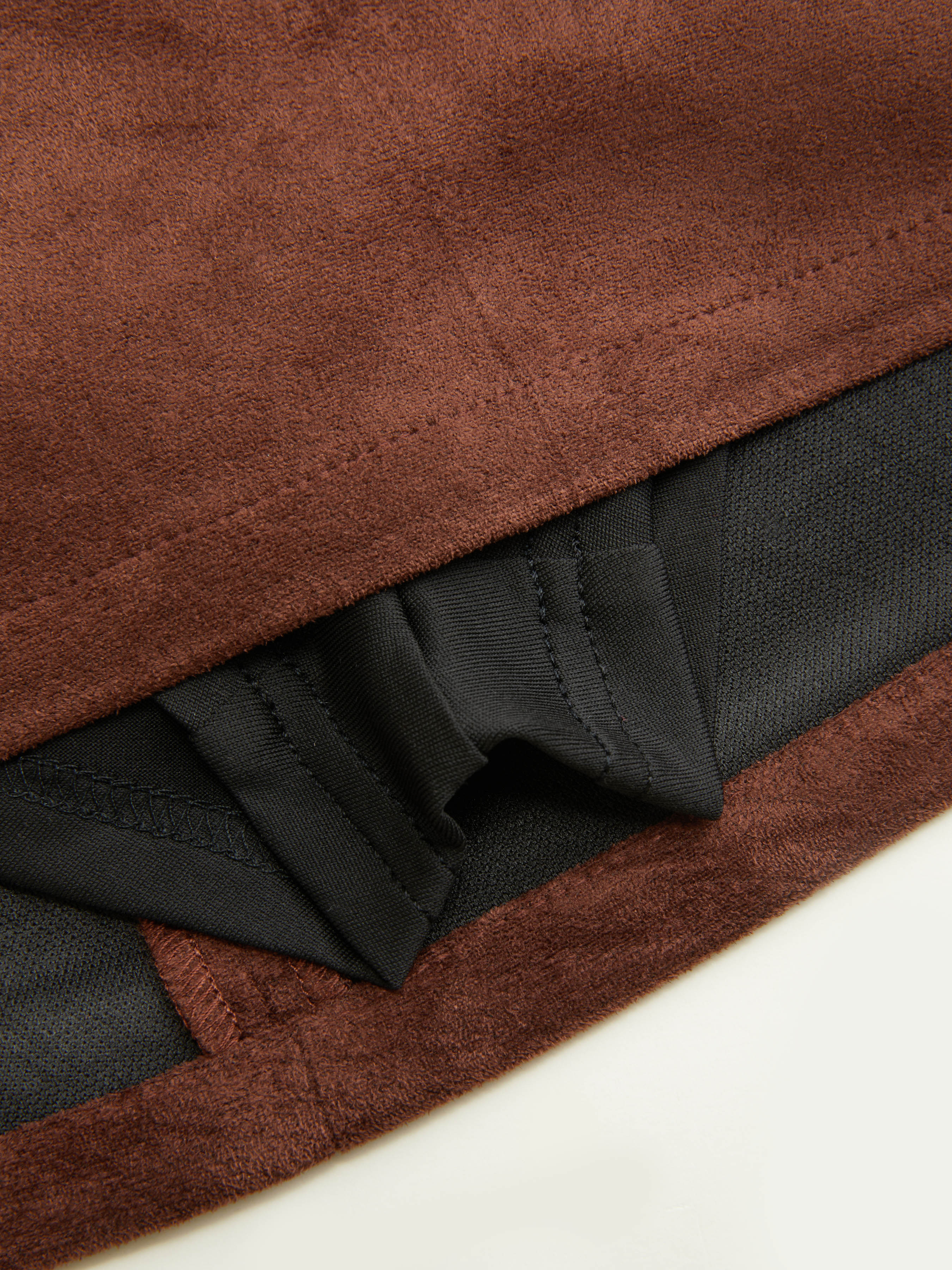 Suede Low Rise Mini Skirt With Belt