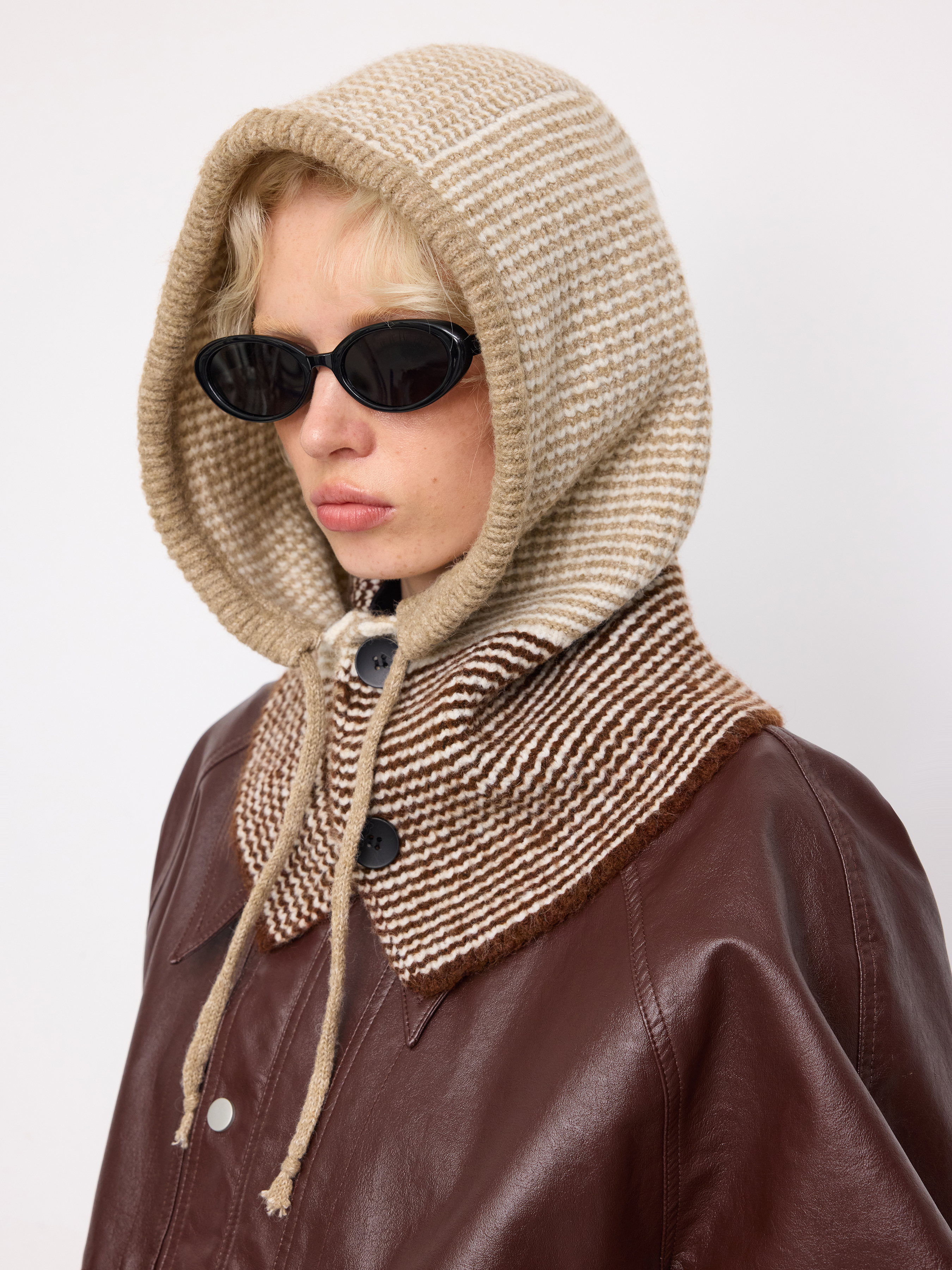 DRAWSTRING & BUTTON KNITTED BALACLAVA HAT