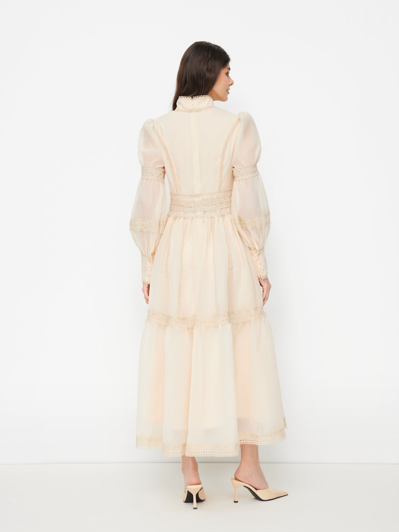 Chiffon High Neck Contrasting Lace Cinched Waist A-line Maxi Dress