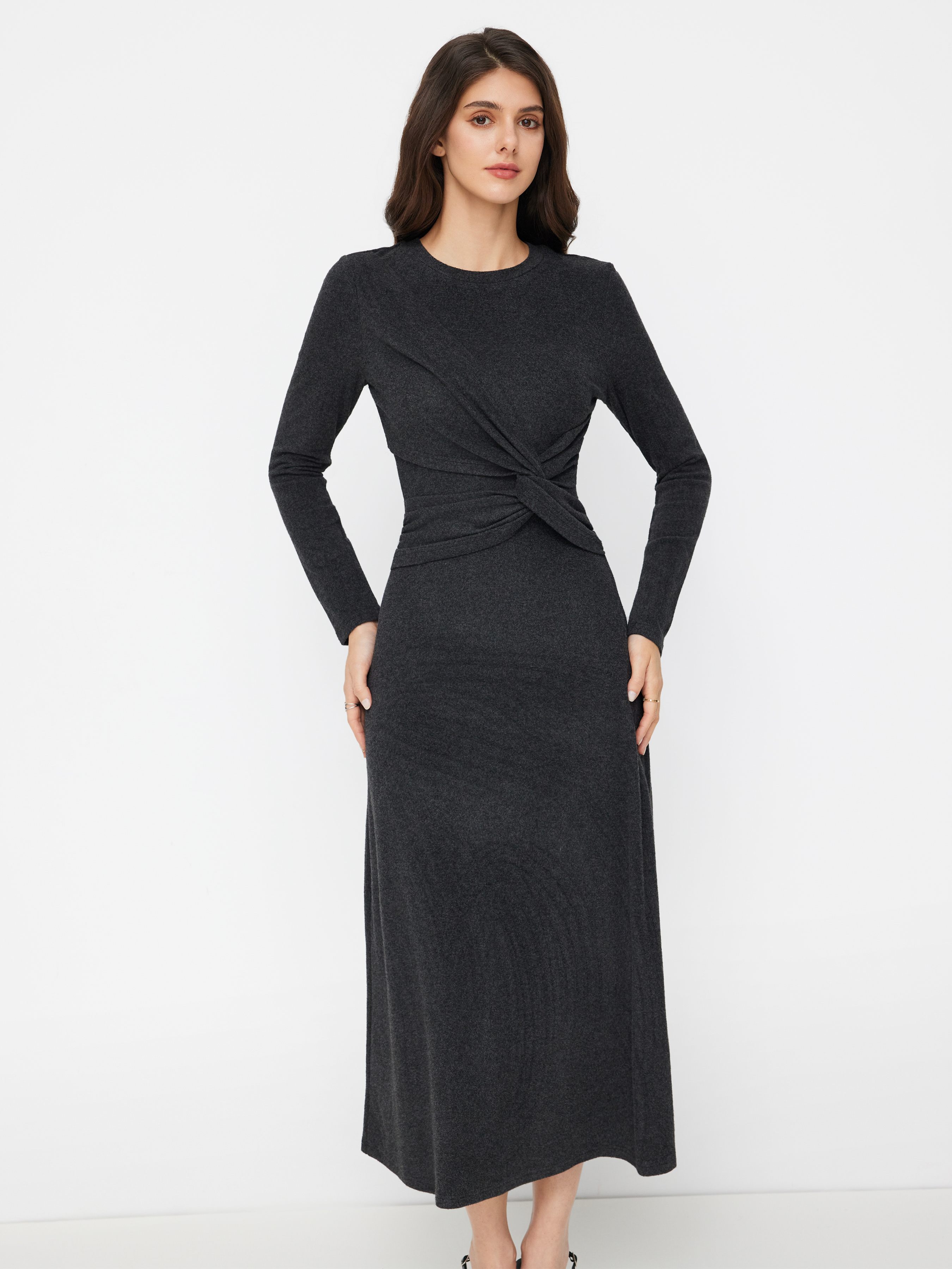 Round Neckline Solid Twist Maxi Dress