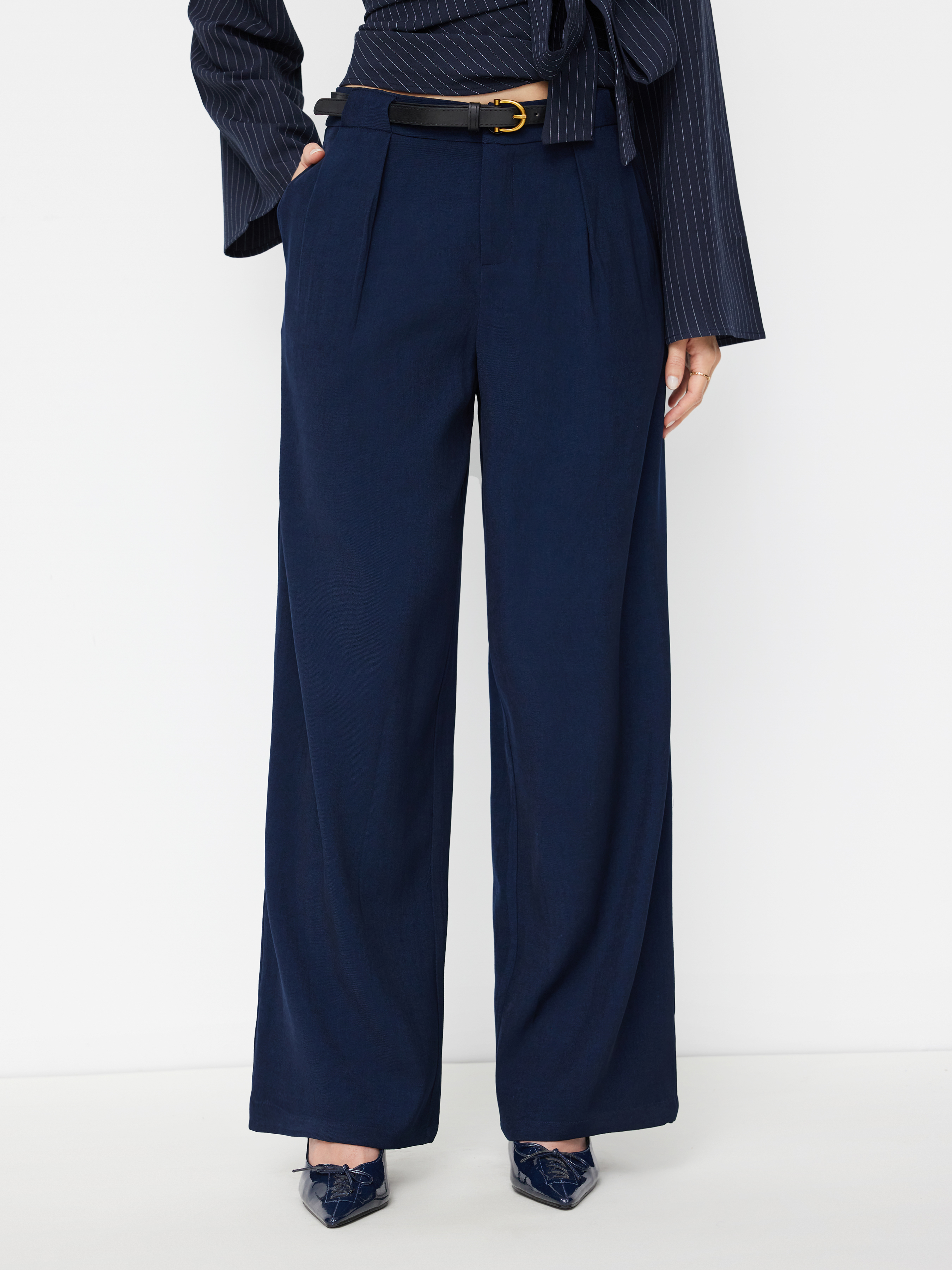Woven Belted Mid Rise Straight Leg Trouser For Daily Casual