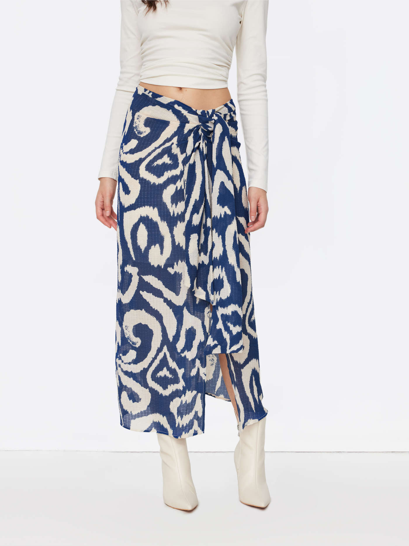 Mid Rise Abstract Knotted Split Maxi Skirt
