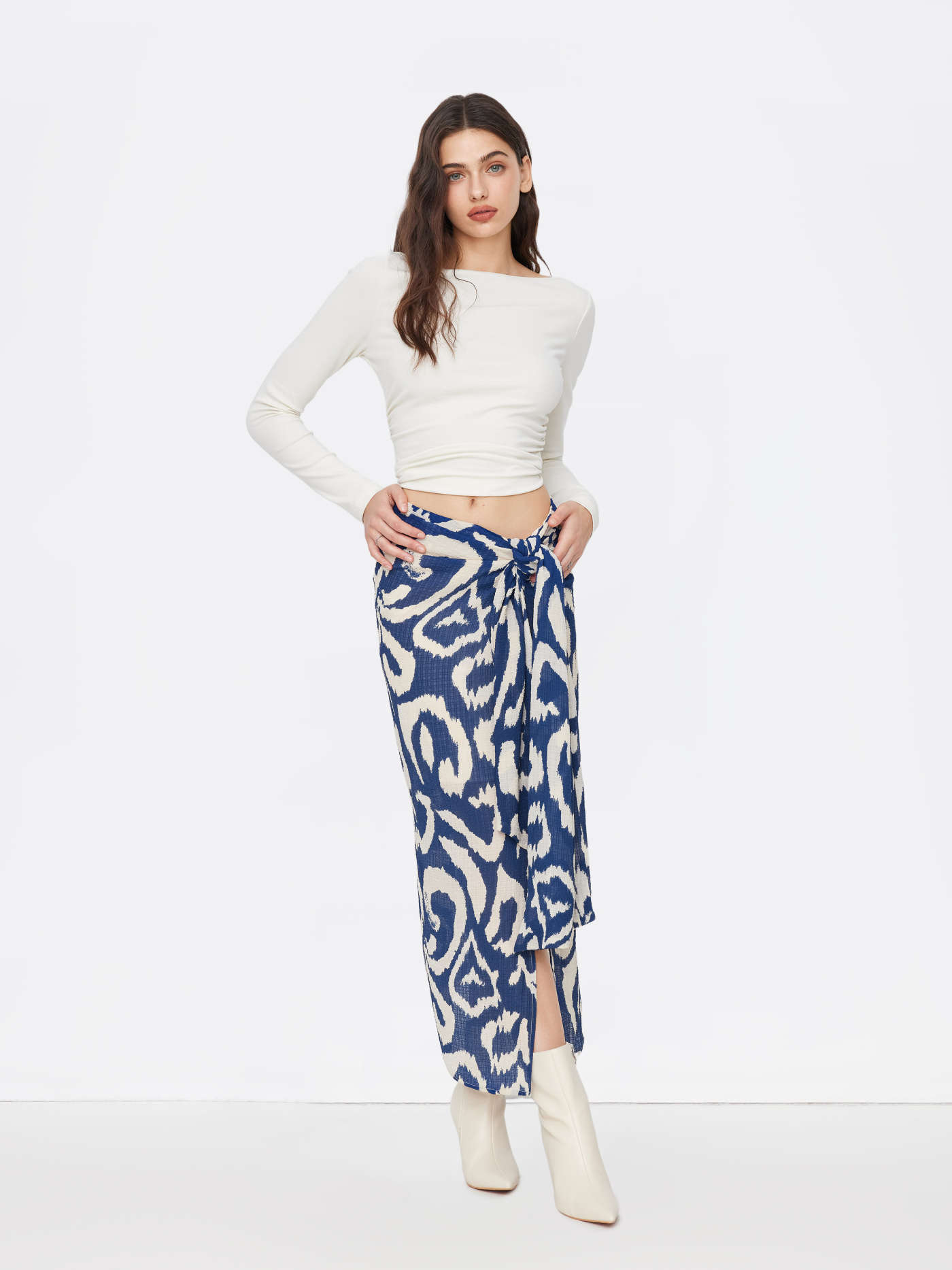 Mid Rise Abstract Knotted Split Maxi Skirt