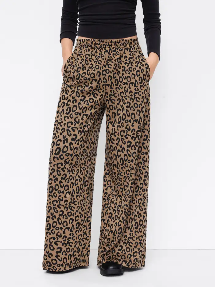 Knit Fabric Mid Rise Leopard Print Elastic Waist Wide Leg Trousers For Daily Casual