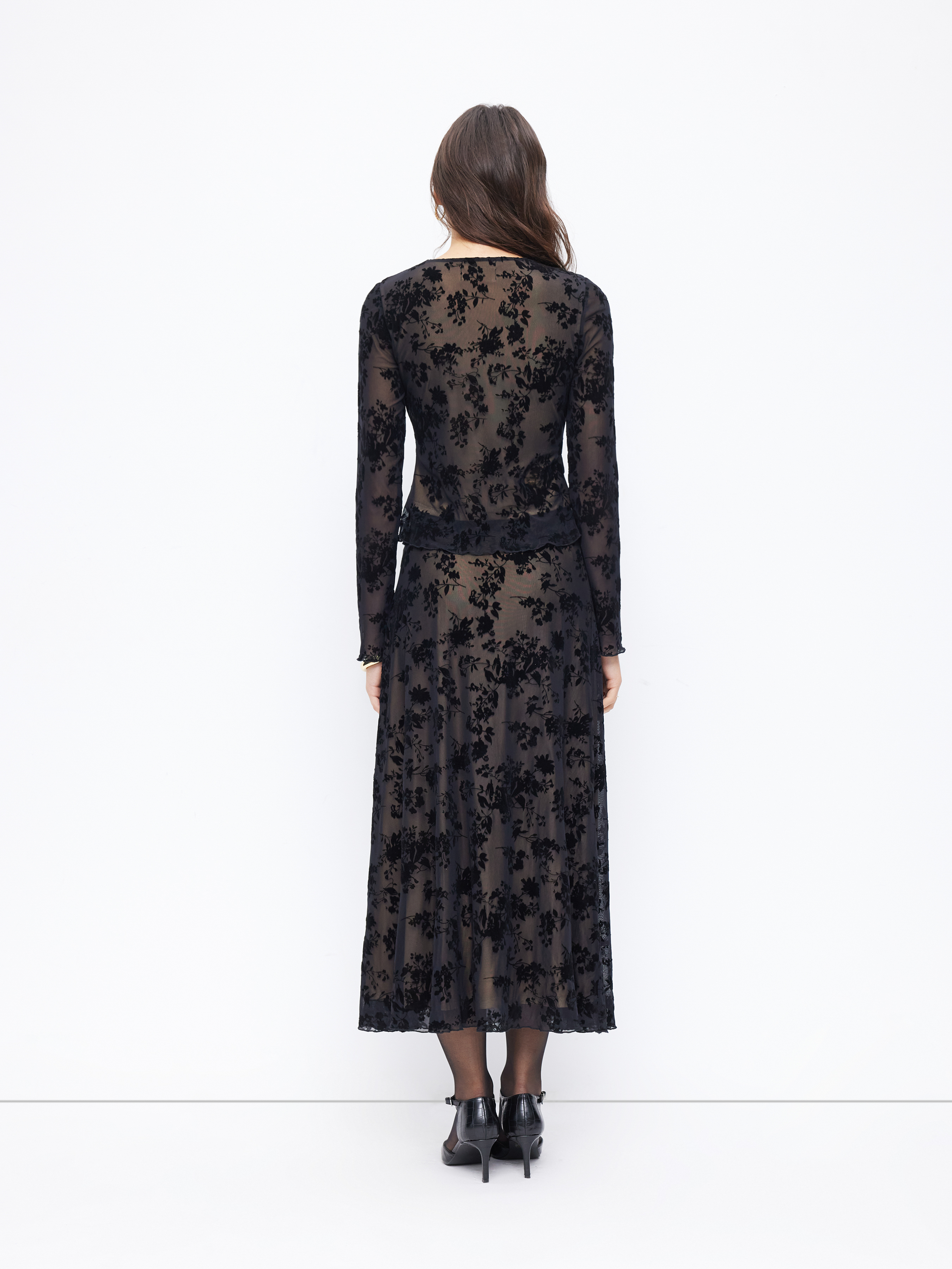 Mesh V-neck Floral Ruffle Hem Knotted Top & Mid Rise Maxi Skirt Set