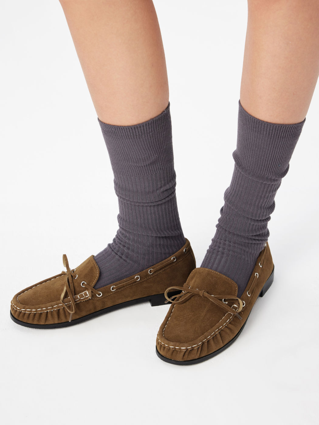 Mocassini stringati in finto camoscio