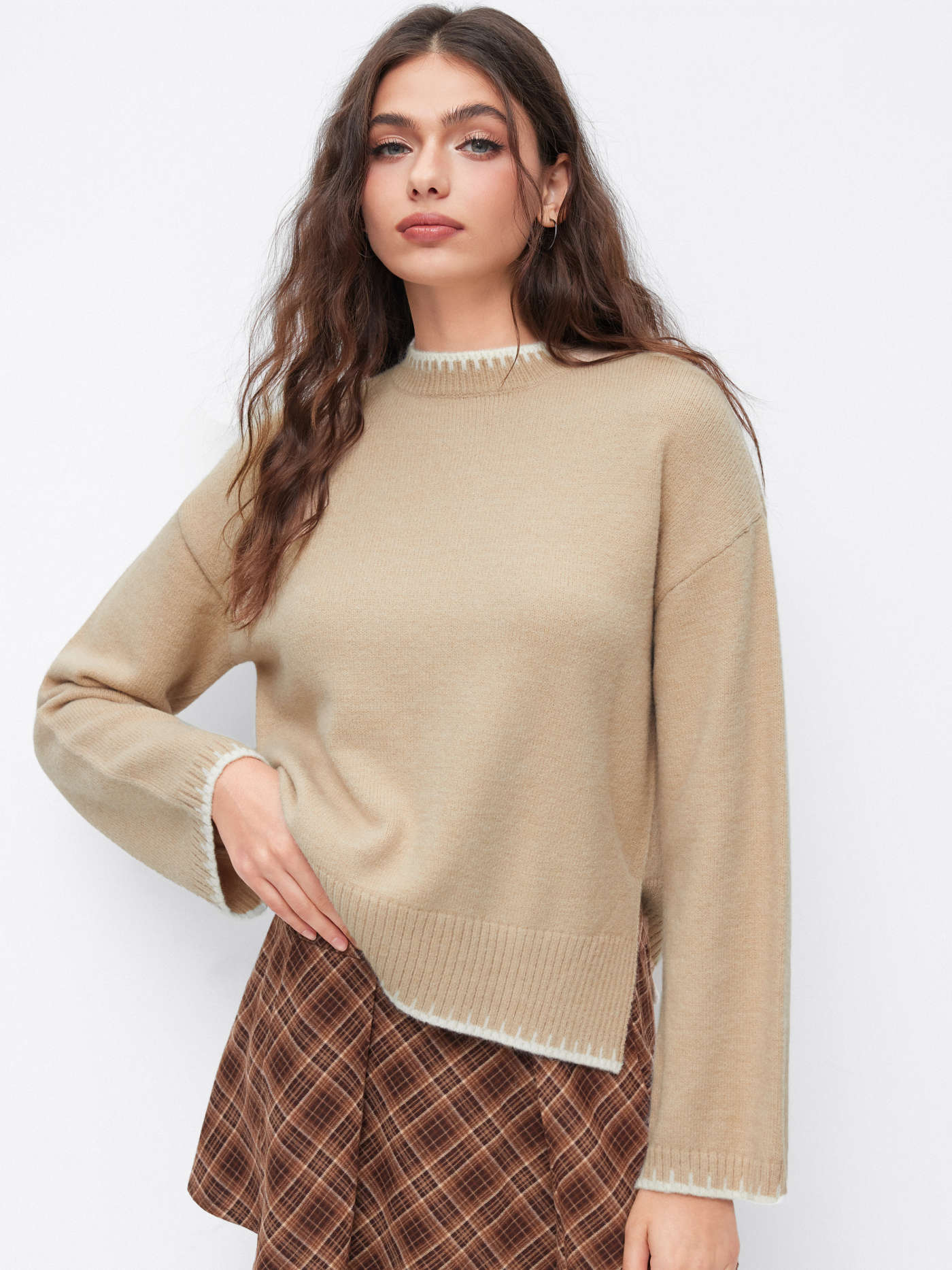 Knit Fabric Knit Round Neckline Contrasting Binding Long Sleeve Top For Daily Casual