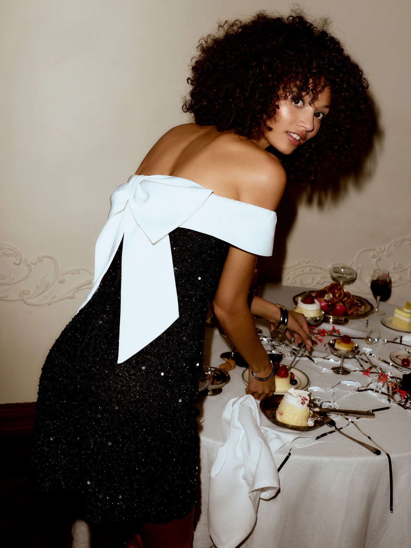 Sequin Off-shoulder Solid Bowknot Mini Dress