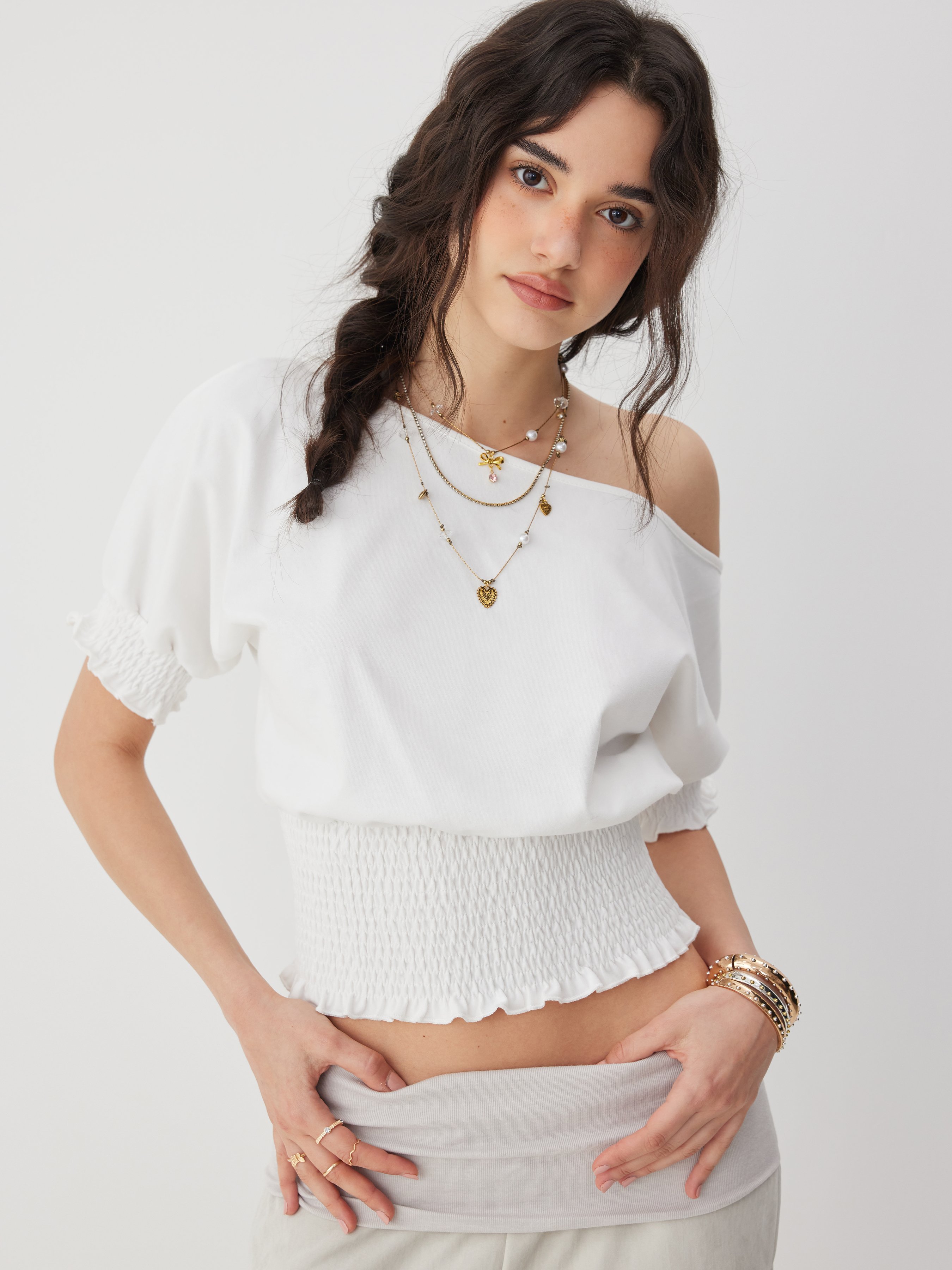 Asymmetrical ruffled tee