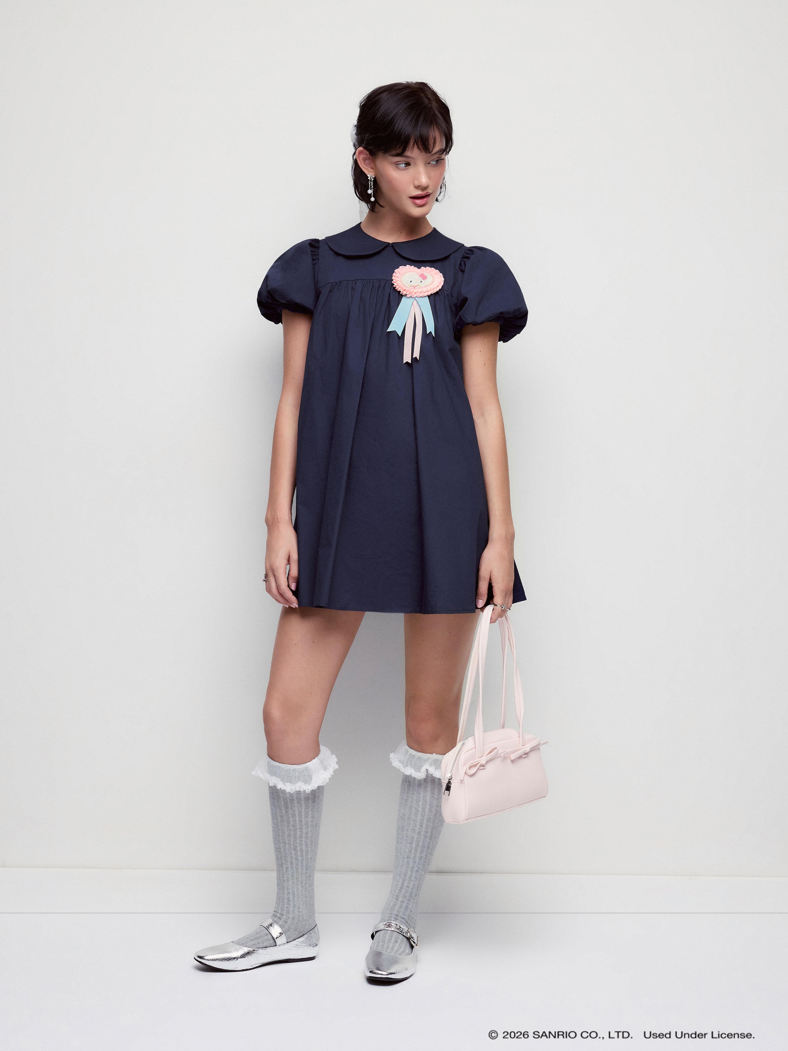 Cotton-blend Hello Kitty Heart Brooch Peter Pan Collar Puff Sleeve Oversized Babydoll Mini Dress