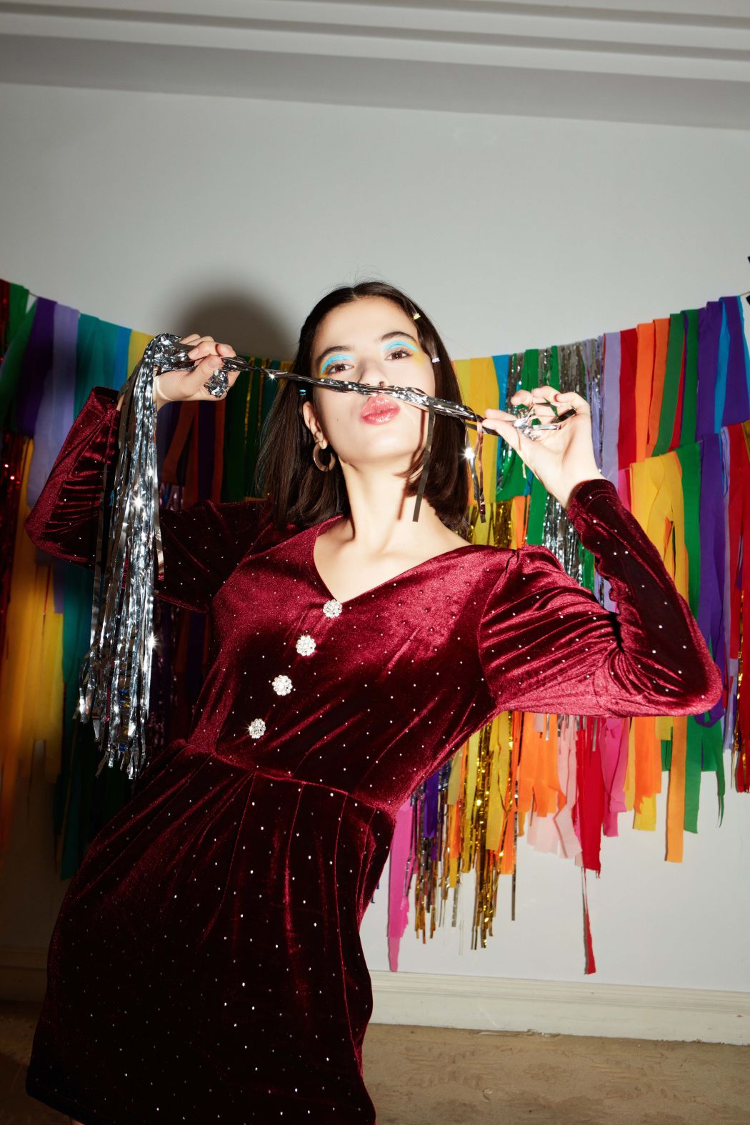 Rotes Samt-Minikleid mit Strass